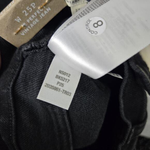 NWT Madewell The Petite Mid-Rise Perfect Vintage Jean black Size 25P - Picture 10 of 11